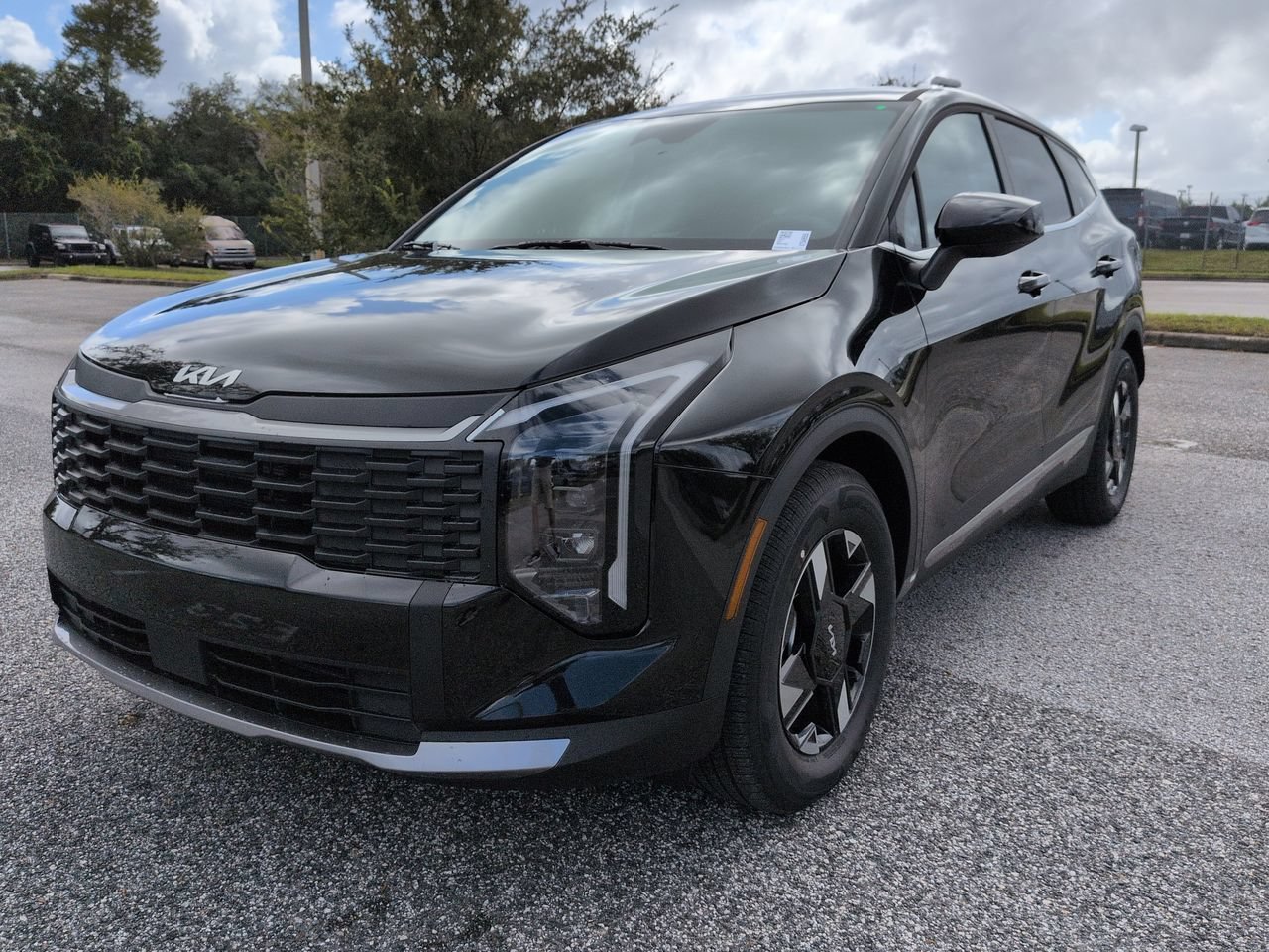 New 2027 Fusion Black Kia LX image 9