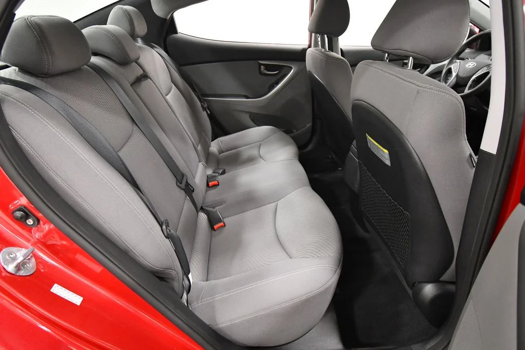 Used 2016 Red Hyundai SE image 15