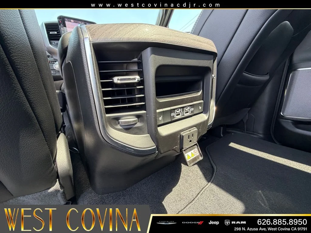 New 2026 Diamond Black Crystal Pearl-Coat Exterior Paint RAM Laramie image 30