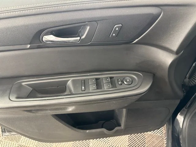 Used 2015 Black Chevrolet LT image 20