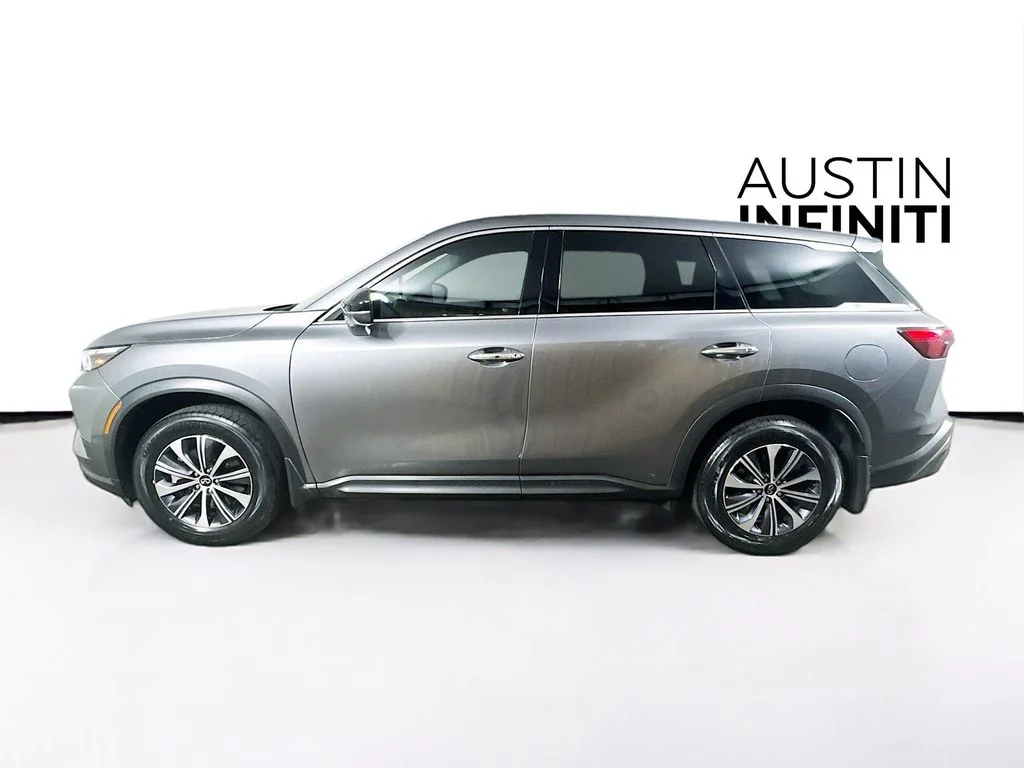 Certified Used 2023 Gray INFINITI PURE image 4