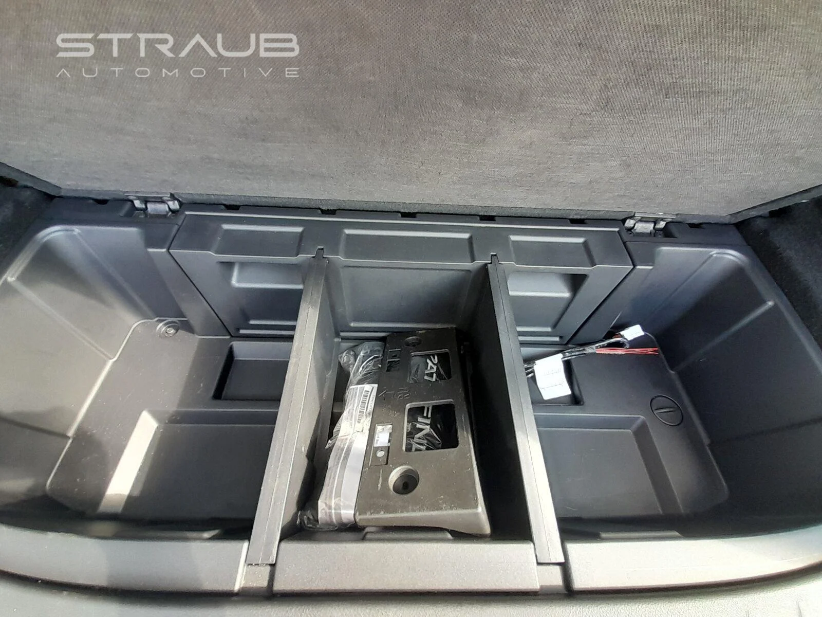 Used 2022 Scarlet Ember Tintcoat Nissan Platinum image 63