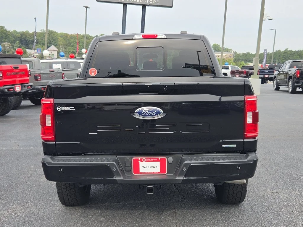 Used 2023  Ford XLT image 6
