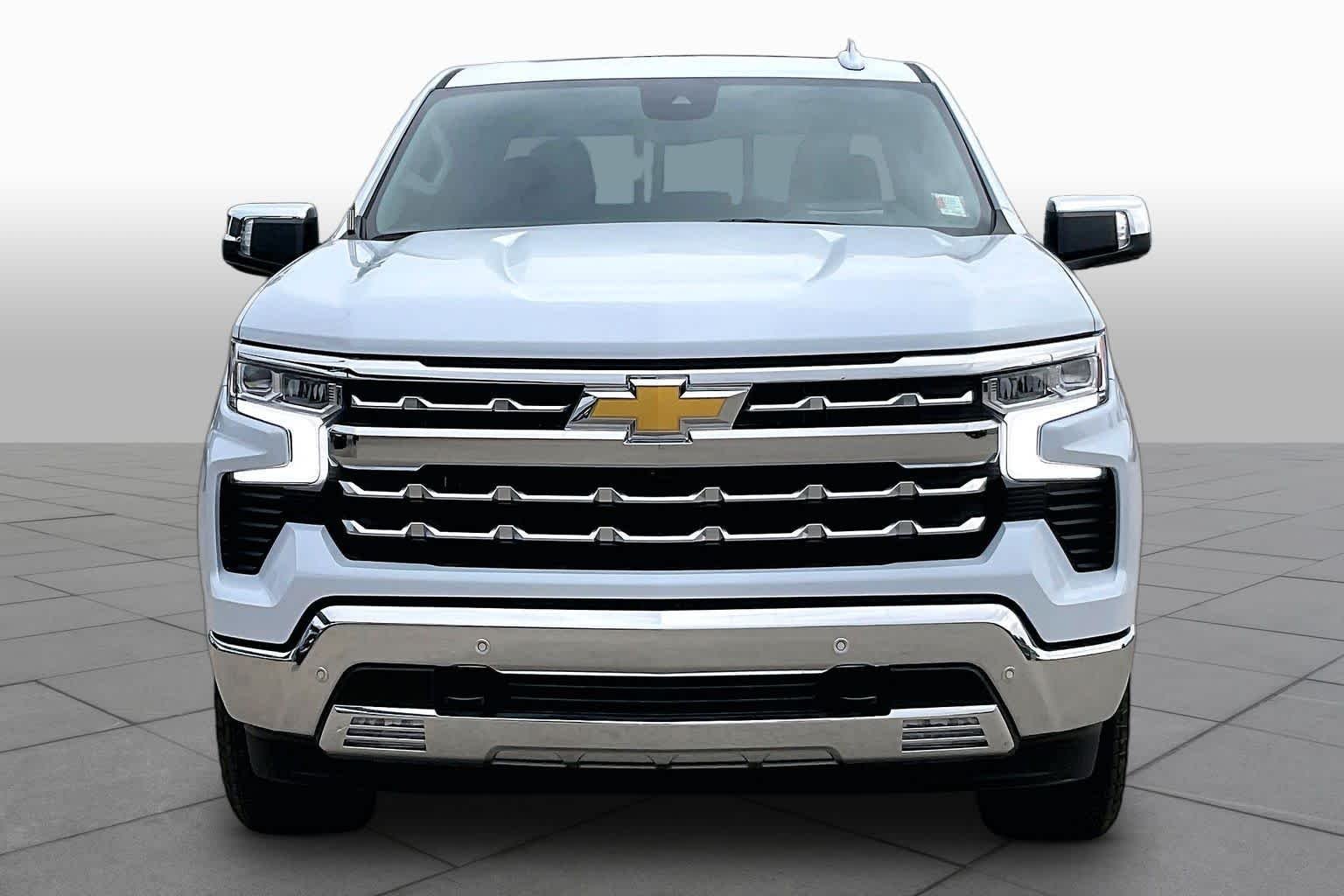 Used 2026 Polar White Tricoat Chevrolet LTZ image 4