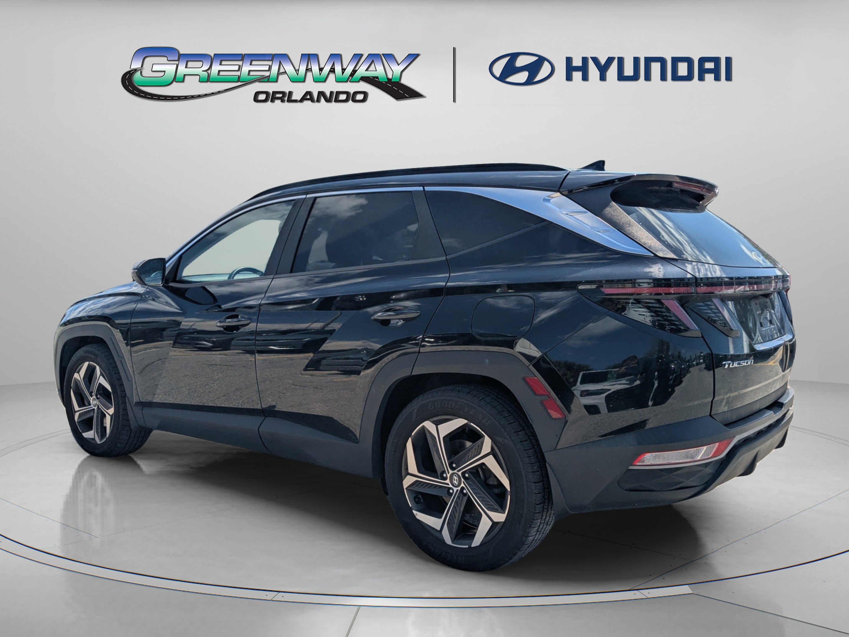 Used 2022 Phantom Black Hyundai SEL image 6