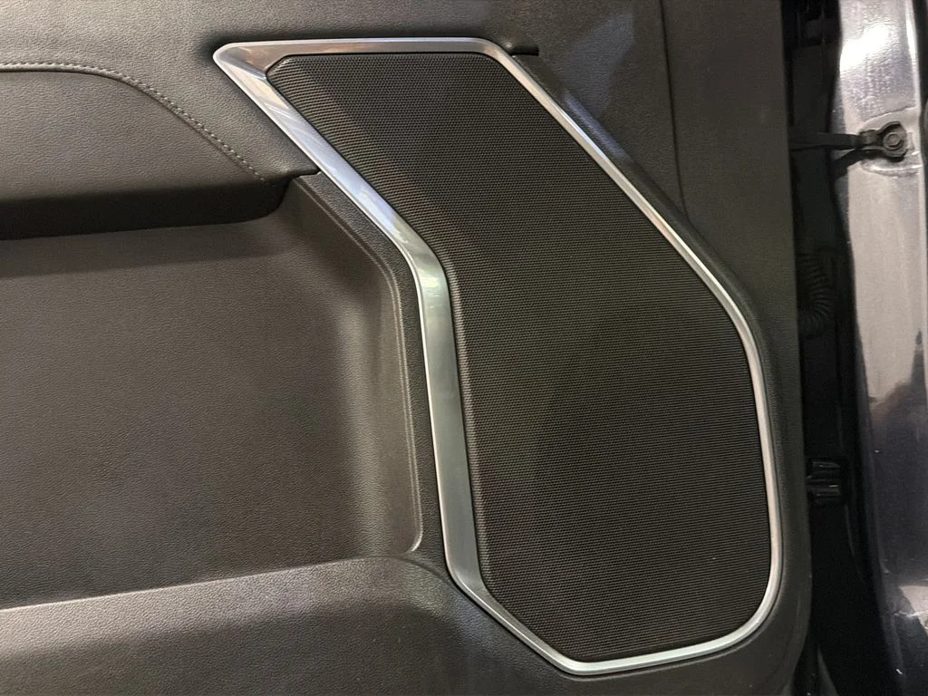 Used 2022 Gray Chevrolet LT image 29