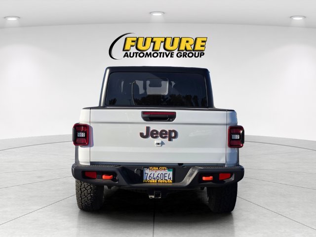 Used 2025 White Jeep Mojave image 6
