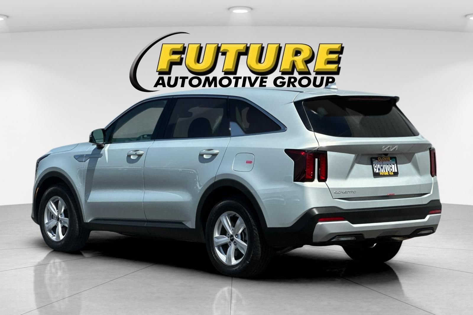 Used 2026 White Kia LX image 6