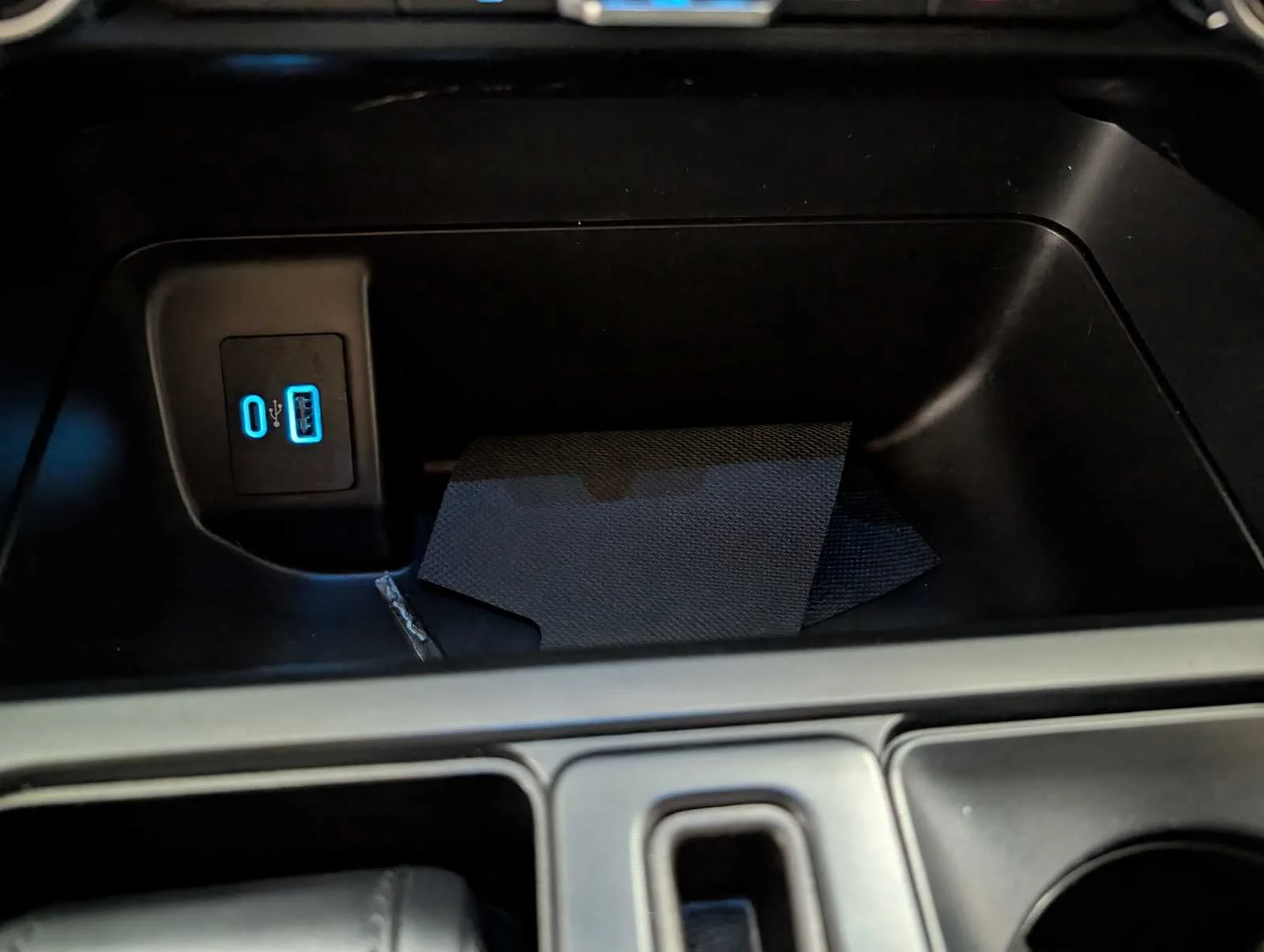 Used 2024 Agate Black Metallic Ford XLT image 32