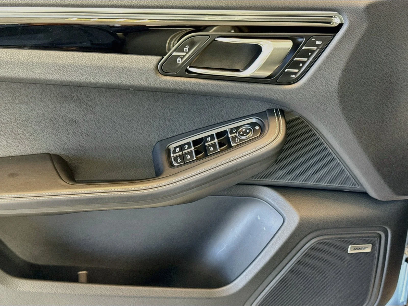 Certified Used 2025 Dolomite Silver Porsche T image 11