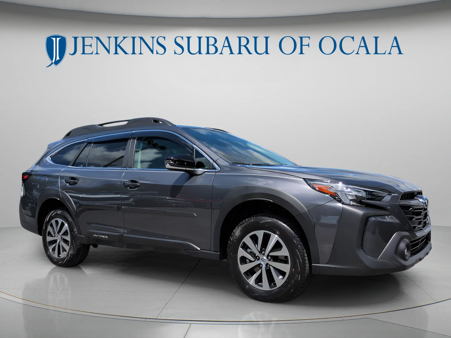 Used 2025 Magnetite Gray Metallic Subaru Premium image 9