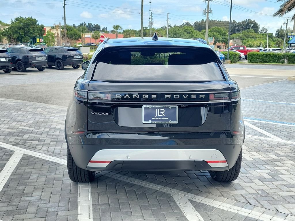 New 2026 Santorini Black Land Rover S image 4