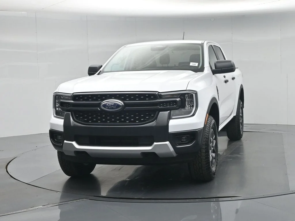New 2026 Oxford White Ford XLT image 52