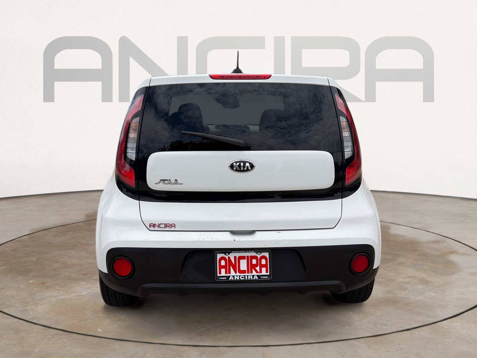 Used 2017 Clear White Kia  image 9