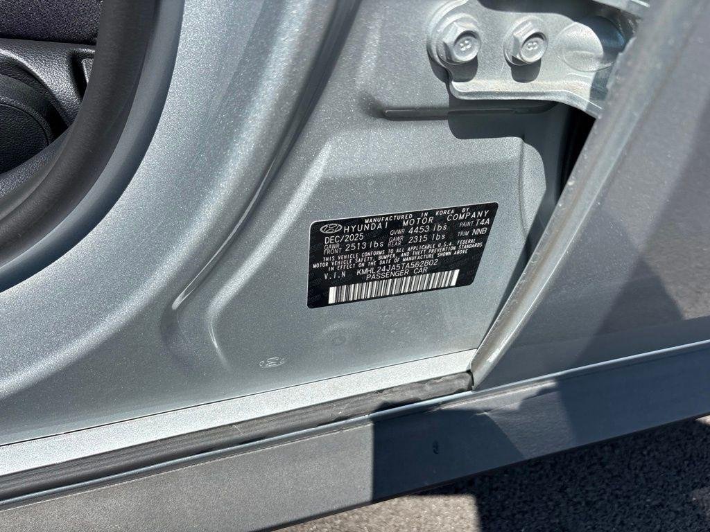 New 2026 Silver Hyundai SE image 11