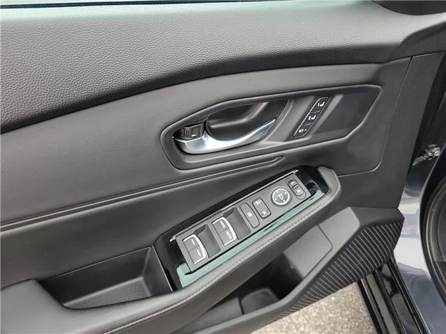 Used 2025 Meteorite Gray Metallic Honda Touring image 10