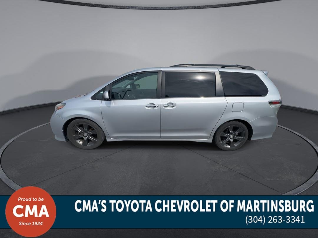 Used 2015 Silver Sky Metallic Toyota SE image 5