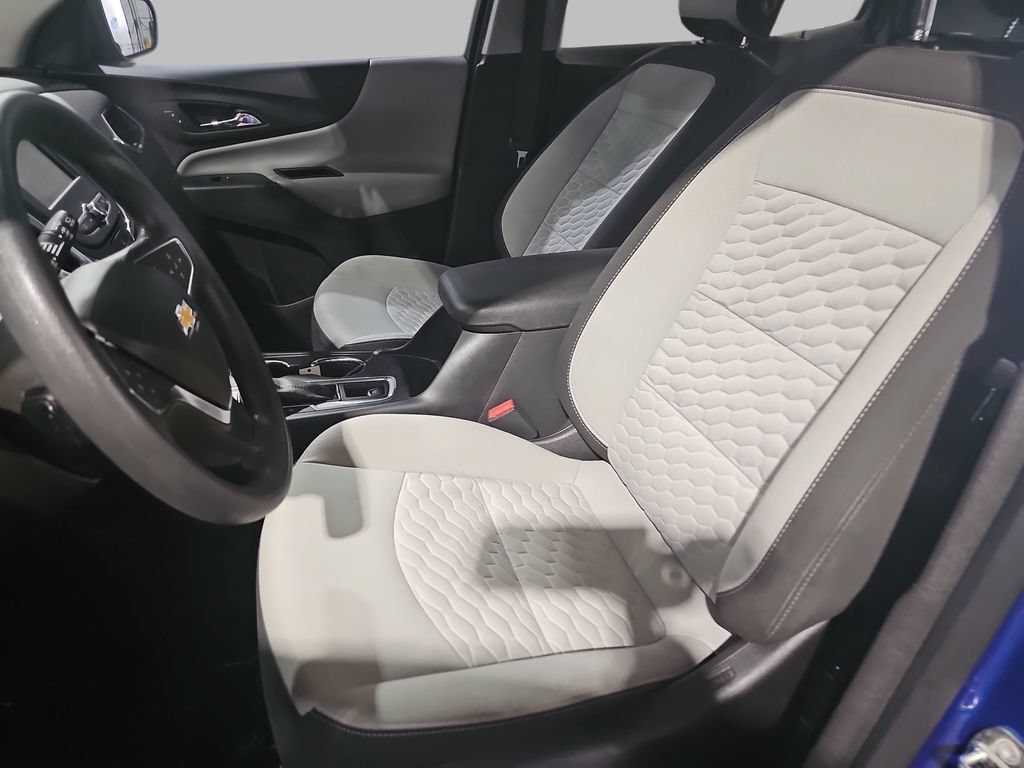 Used 2019 KINETIC BLUE METALLIC Chevrolet LS image 18