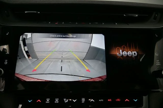 New 2026 Velvet Red Pearlcoat Jeep Altitude image 22
