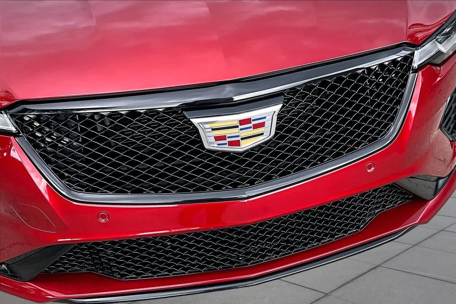 Used 2022 Infrared Tintcoat Cadillac  image 30