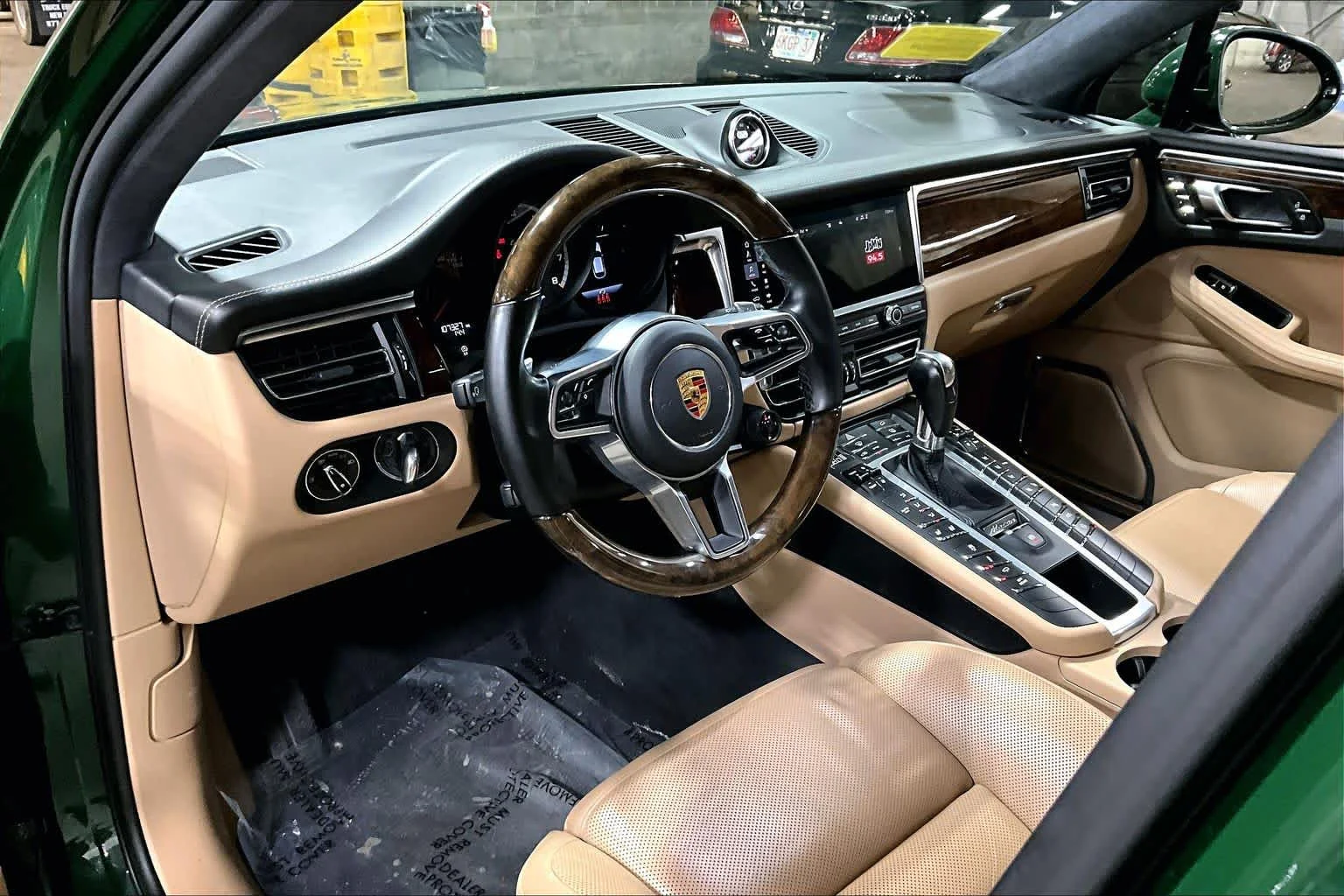 Used 2020 Mamba Green Metallic Porsche Turbo image 18