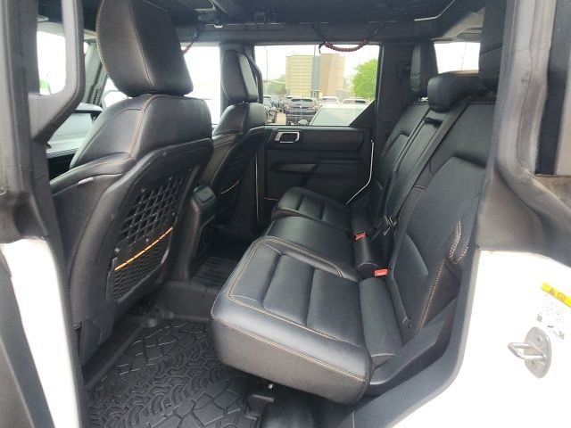 Used 2024 White Ford Badlands image 15