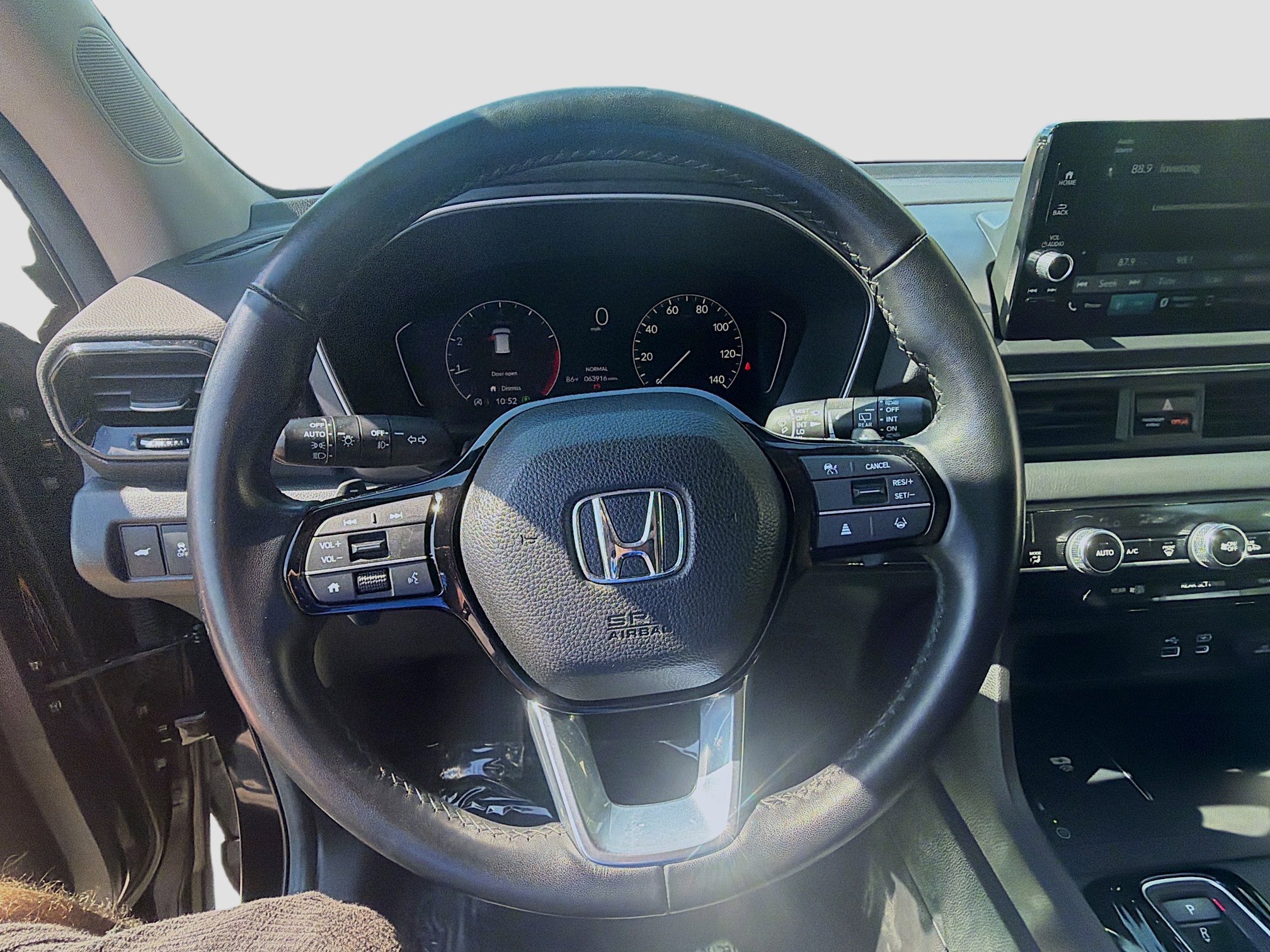 2025 Honda Pilot EX-L - Photo 10