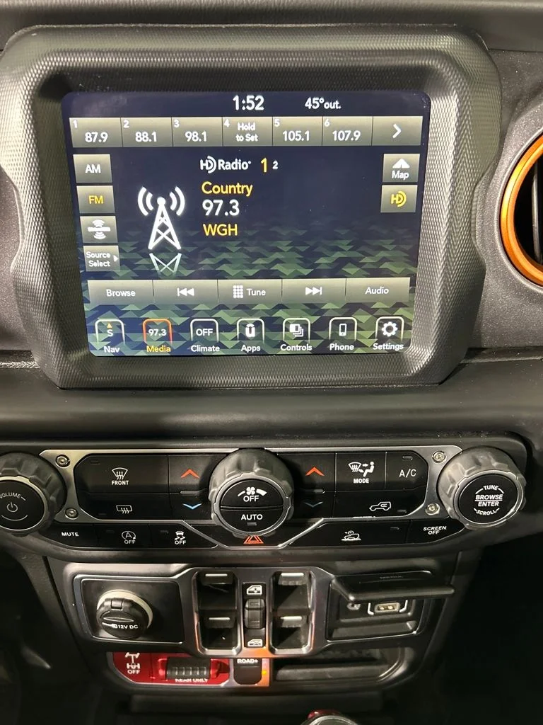 Used 2021 Gray Jeep Mojave image 15
