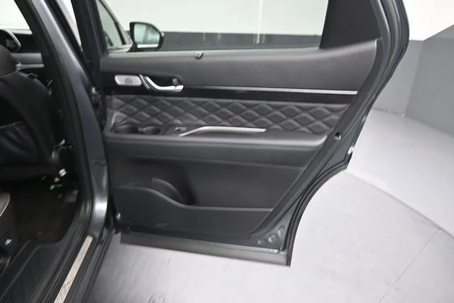 Used 2020 Steel / Graphite Hyundai Limited image 27