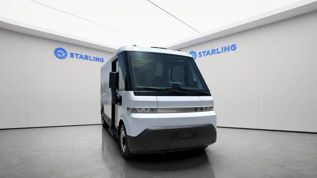 Used 2024 Oyster White BrightDrop EJY image 14