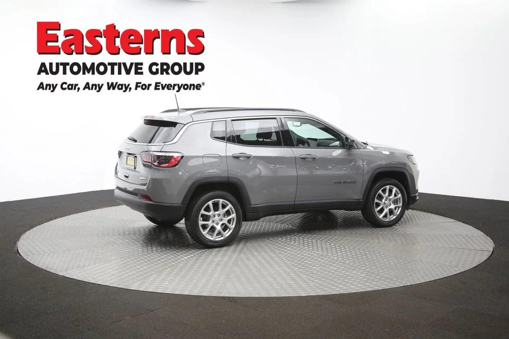 Used 2023 Gray Jeep Latitude Lux image 41