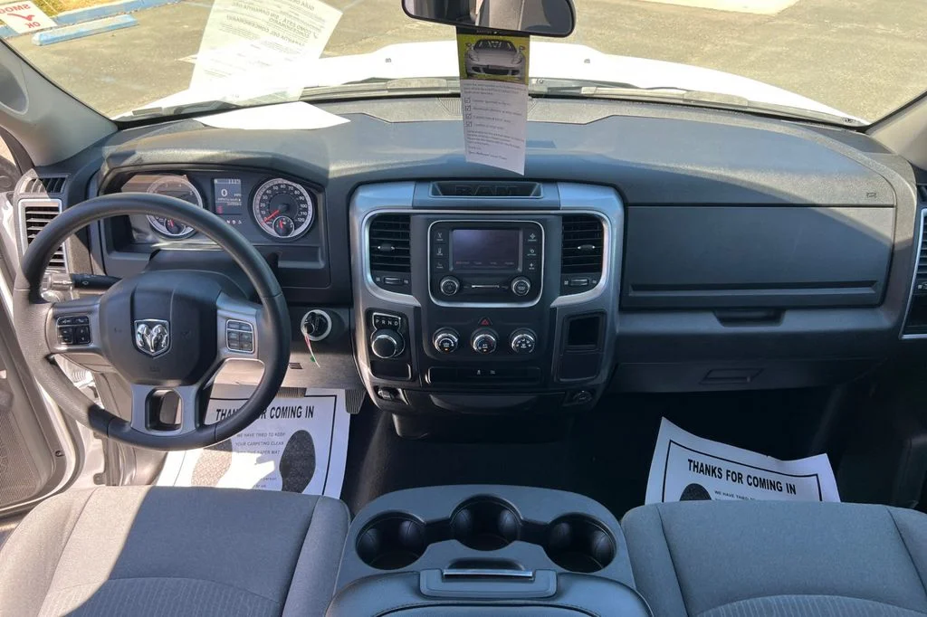 2024 RAM Ram 1500 Classic SLT - Photo 15