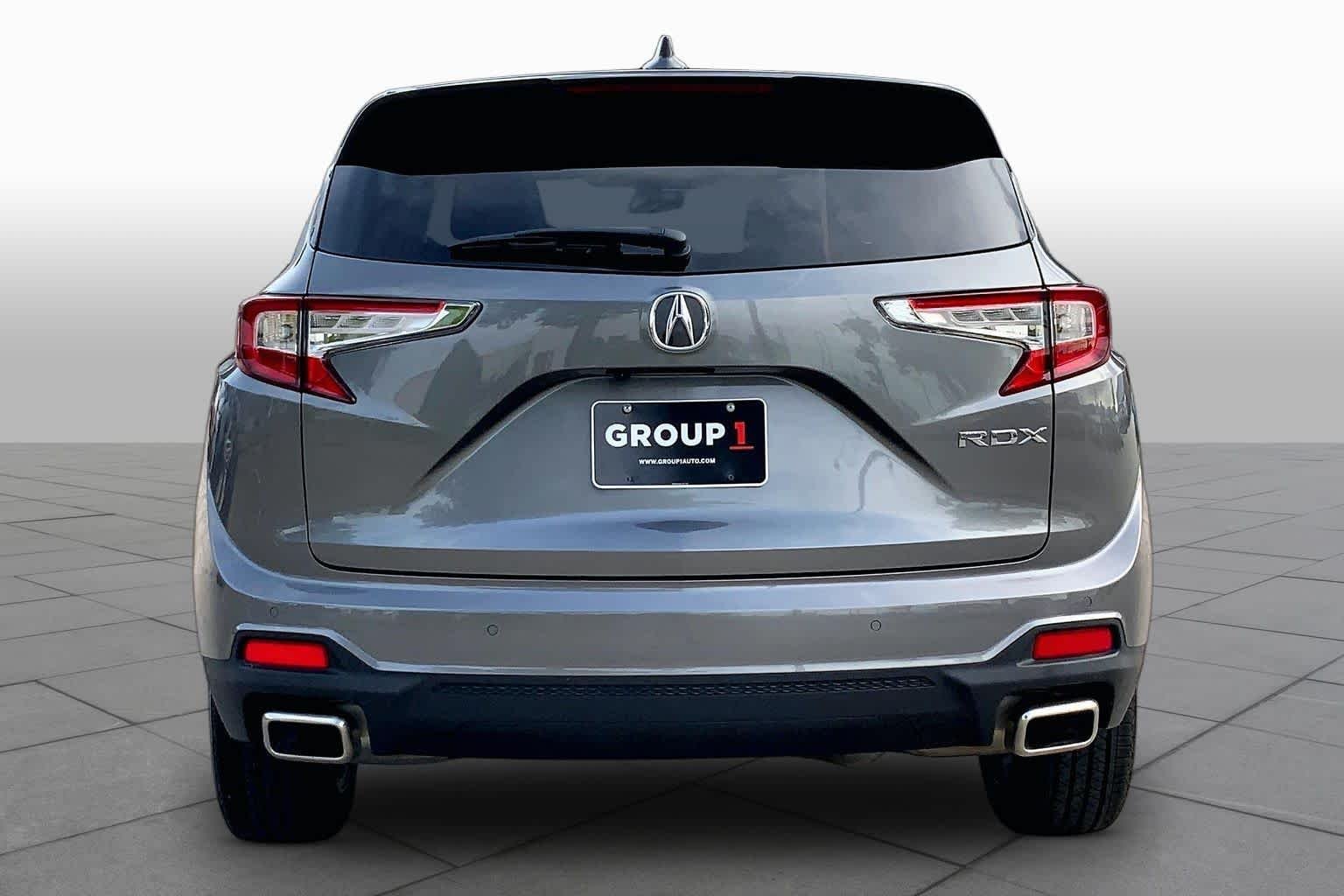 Used 2023 Liquid Carbon Metallic Acura w/Technology Package image 5