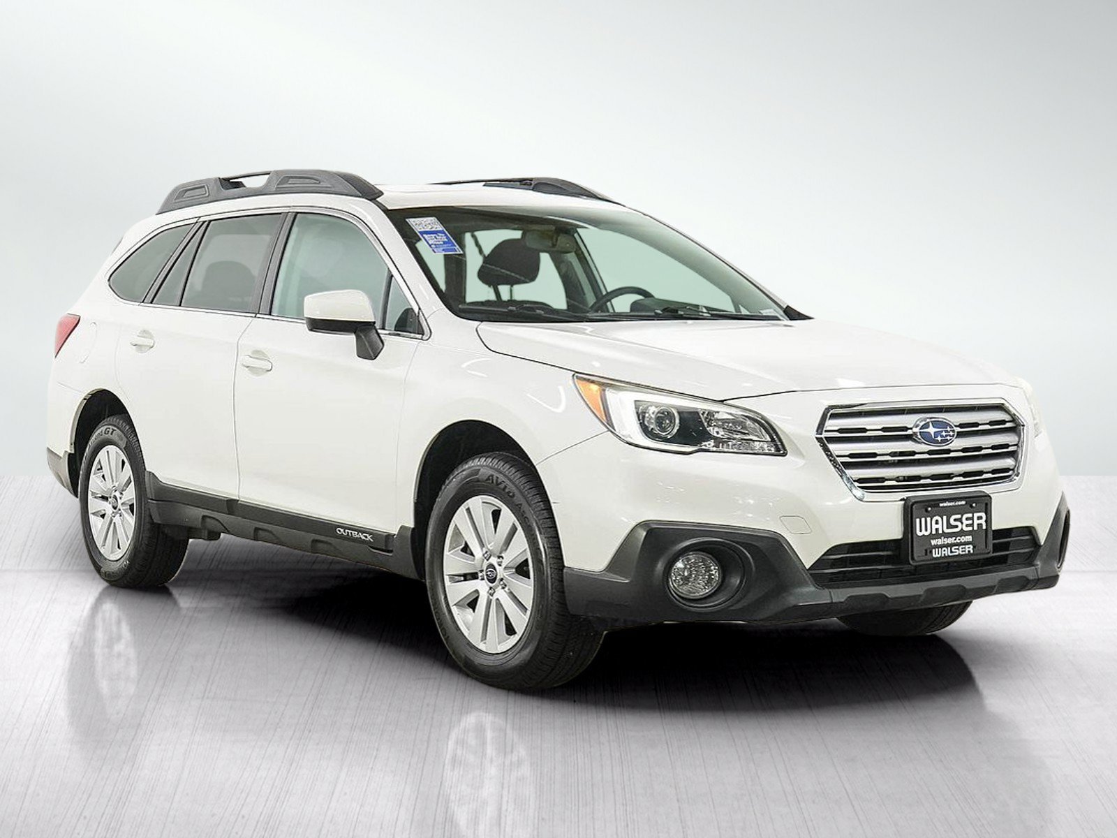 Used 2016 Crystal White Pearl Subaru 2.5i Premium image 7