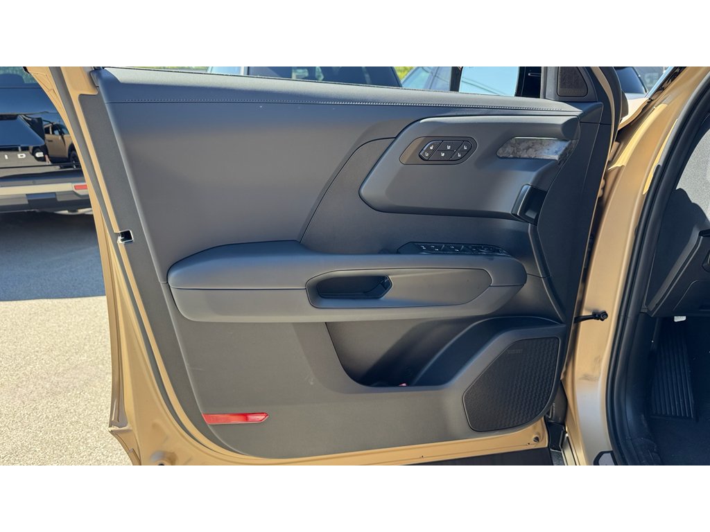 New 2027 Terrain Brown Matte Kia X-Pro SX Prestige image 27