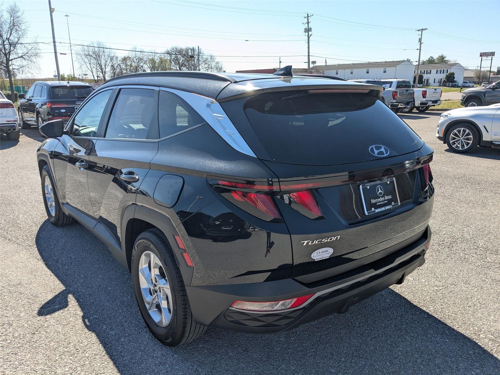 Used 2024 Black Pearl Hyundai SEL image 7