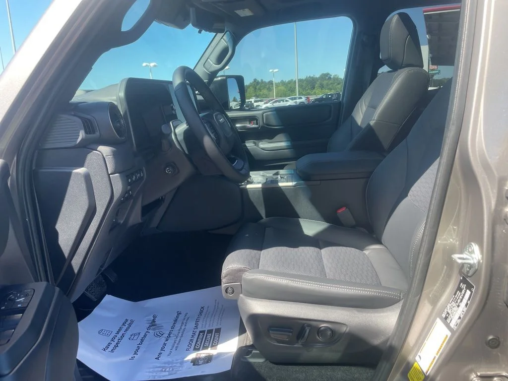 Used 2025  Toyota Base image 12