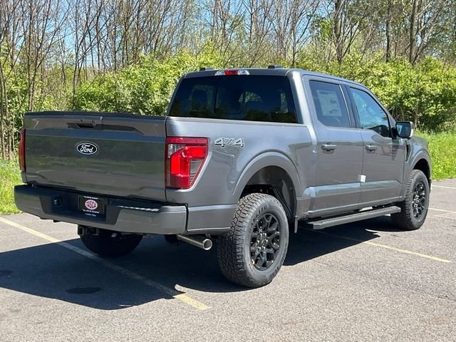 New 2026 Carbonized Gray Metallic Ford XLT image 24