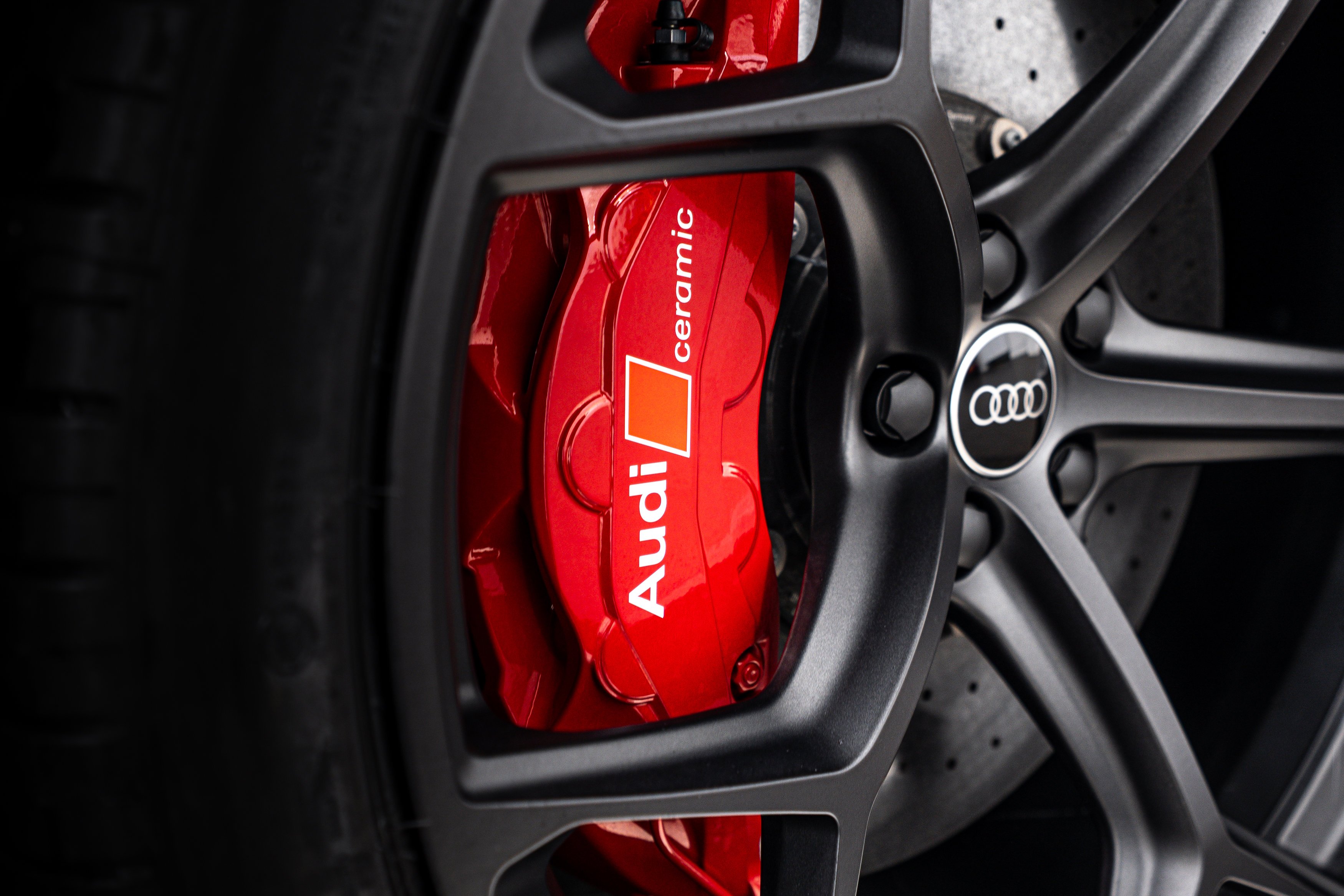 2025 Audi RS Q8 Base - Photo 30