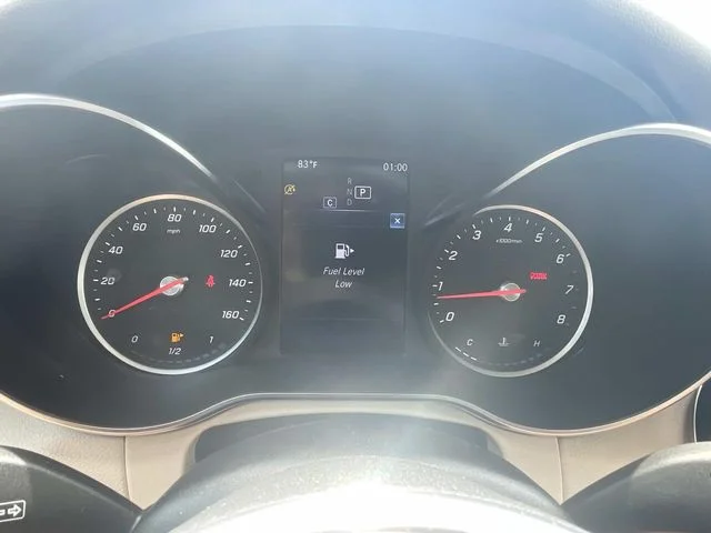 Used 2022 White Mercedes-Benz GLC 300 image 21
