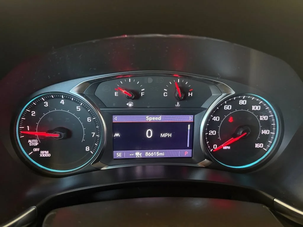 Used 2022 IRON GRAY METALLIC Chevrolet Premier image 19