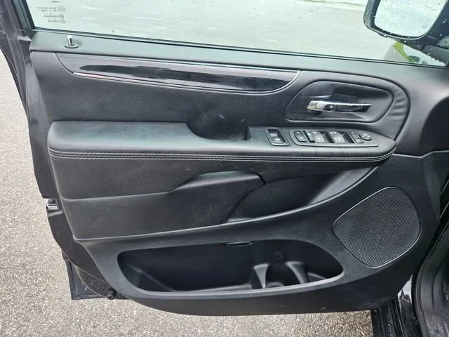 Used 2019 Black Dodge SE Plus image 10