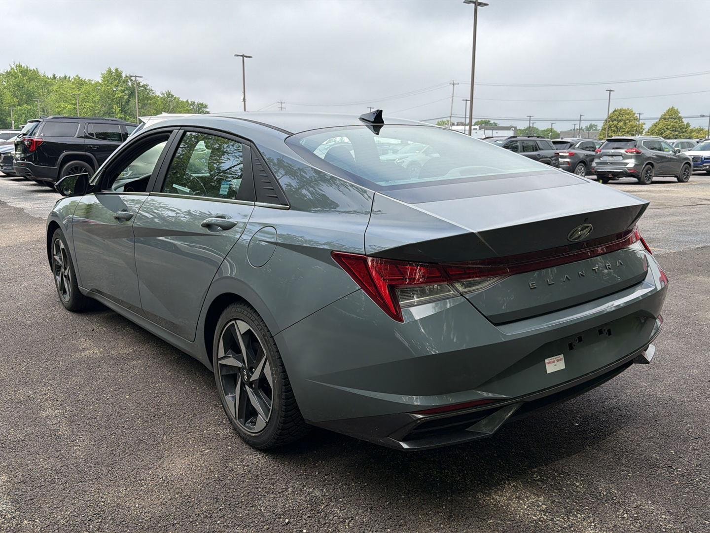 Used 2022 Electric Shadow Hyundai SEL image 10