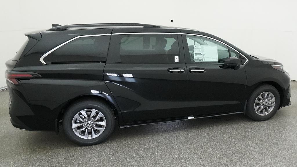 New 2026 Midnight Black Metallic Toyota XLE image 13