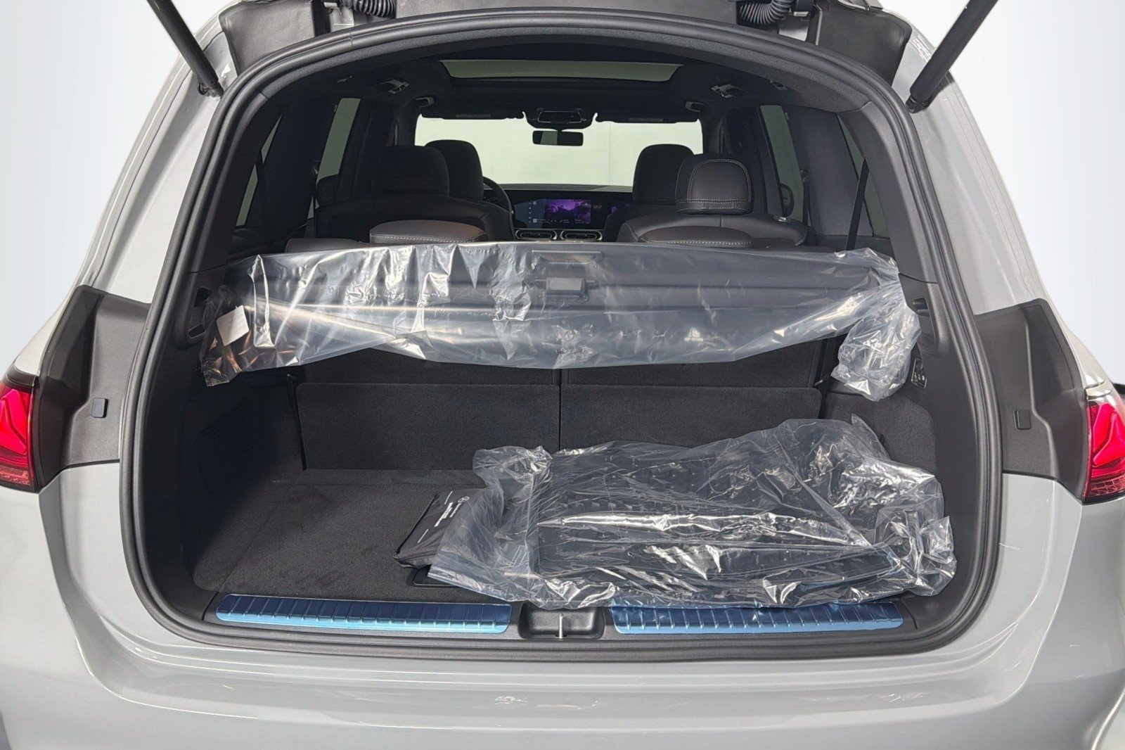 New 2027 MANUFAKTUR Alpine Grey Mercedes-Benz GLS 450 4MATIC® SUV image 25