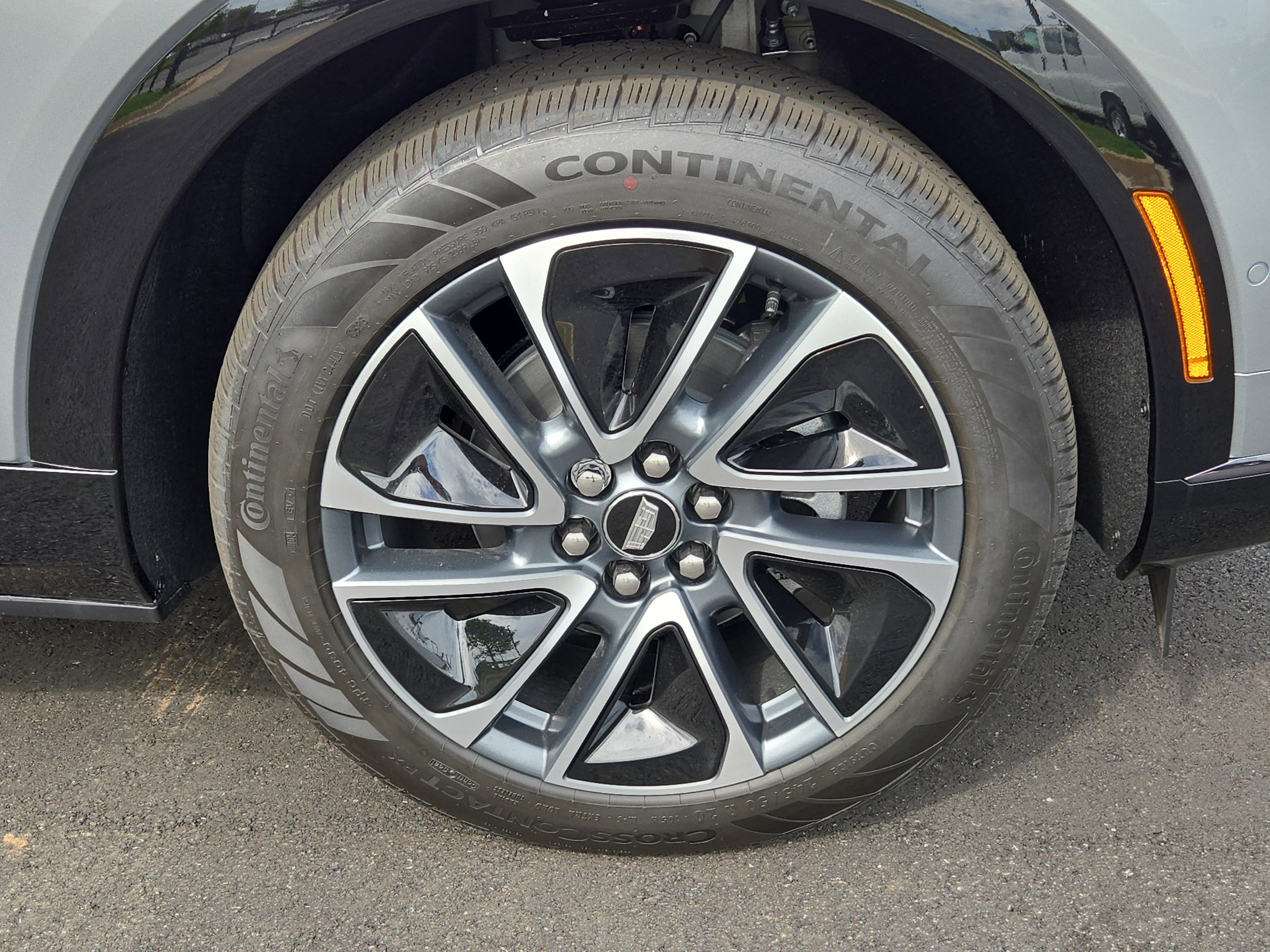 2026 Cadillac OPTIQ Sport - Photo 11