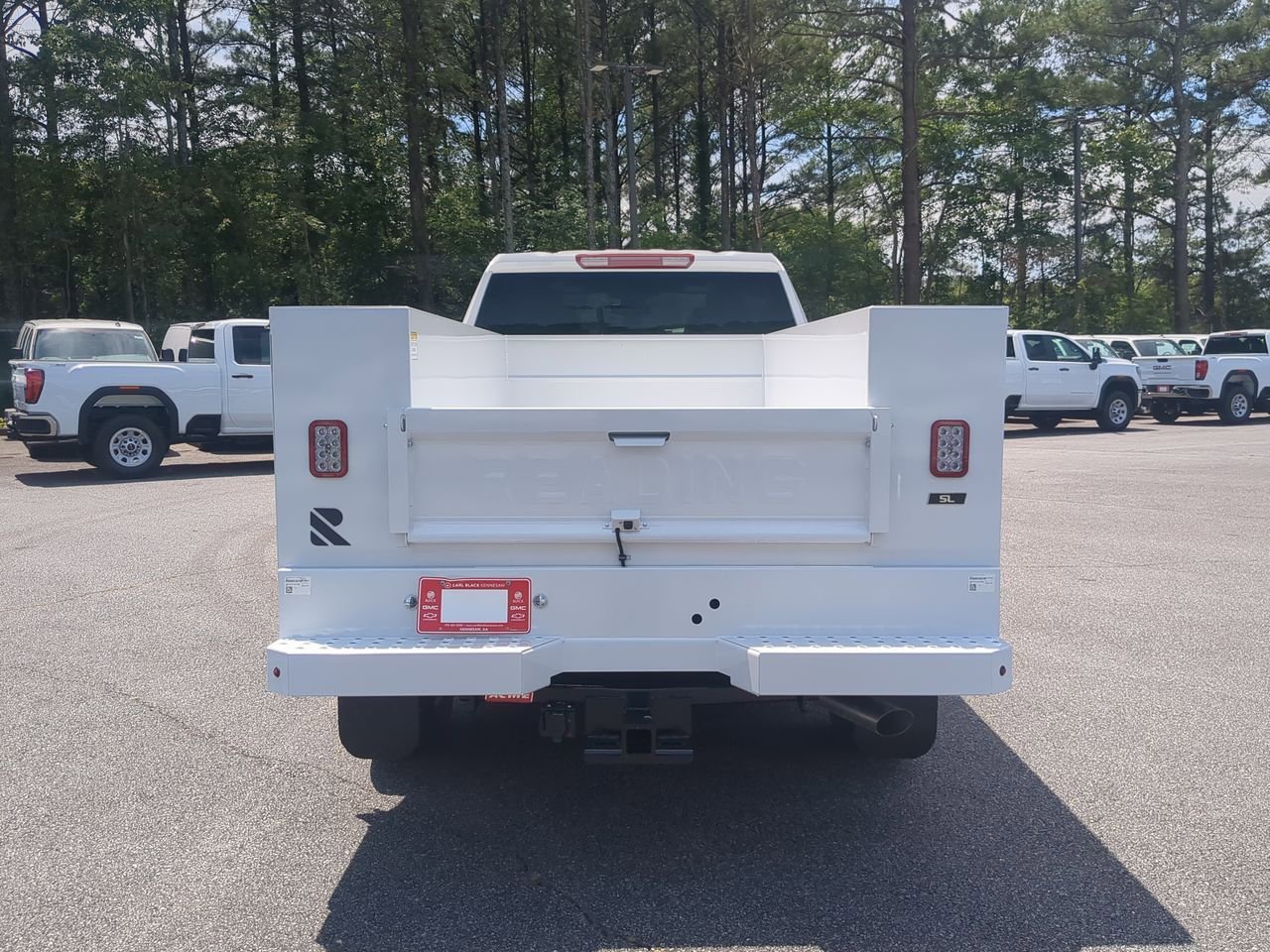 New 2026 Summit White Chevrolet WT image 7