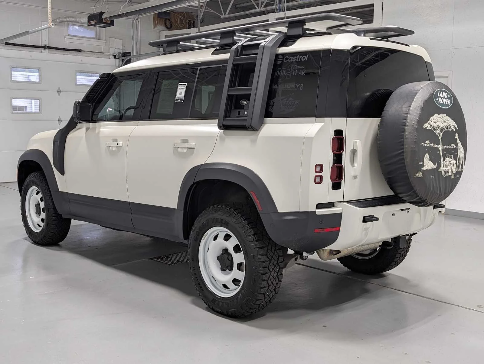 Used 2024 Pearl White satin exterior wrap Land Rover S image 10