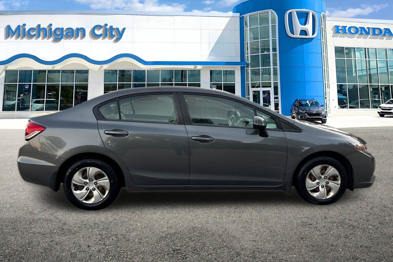 Used 2013  Honda LX image 6