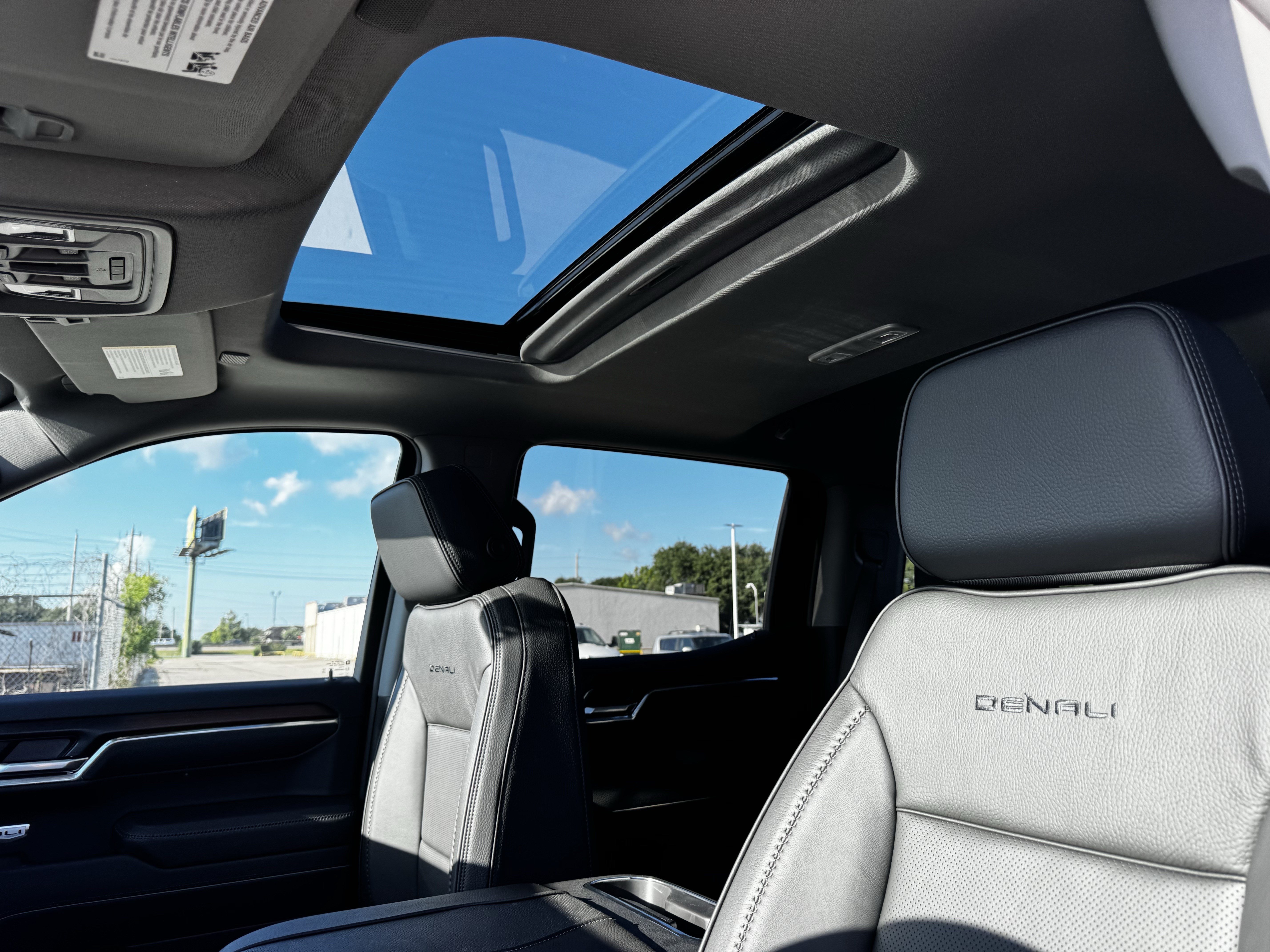 2026 GMC Sierra 1500 Denali - Photo 17